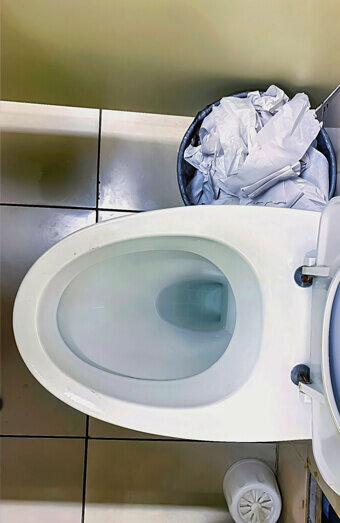 https://blockeddrainsvictoriapark.com.au/uploads/2025/07/blocked-toilet-31722.jpg